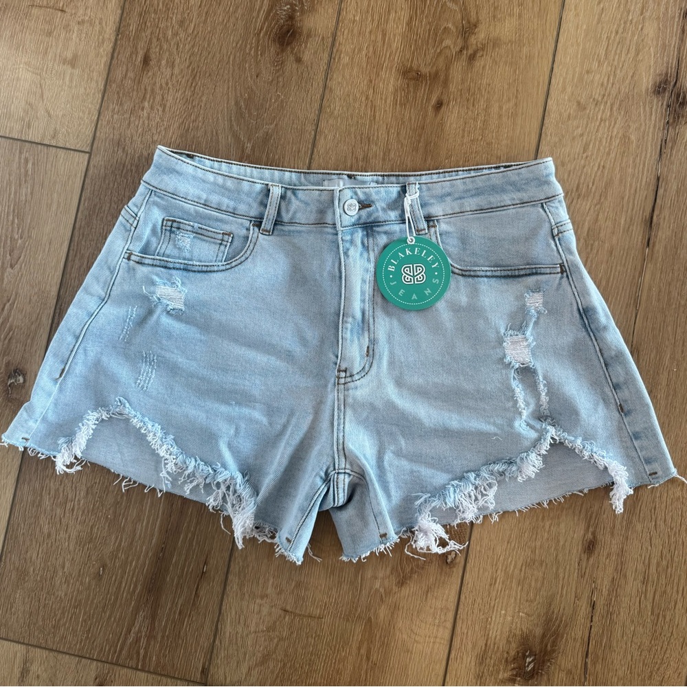 Size L/XL Boutique Denim Shorts